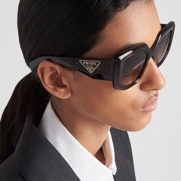NWT Prada Tortoise Sunglasses with triangle logo - Picture 1 of 11